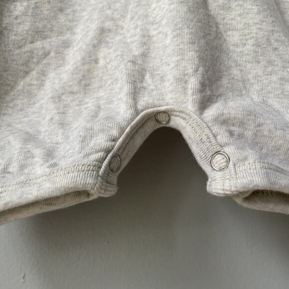 Little One Shop Cream 3-6 Month Baby Romper Gender Neutral EUC - Picture 3 of 7